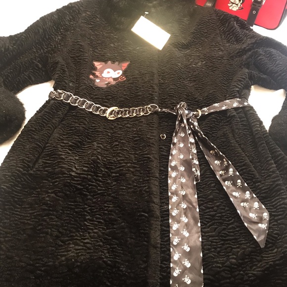 Gorgeous vintage custom kuromi fur coat❤️✨ - Picture 10 of 17